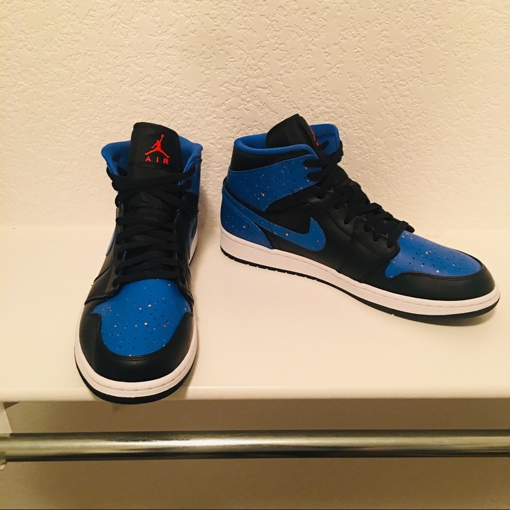 Jordan 1 Mid